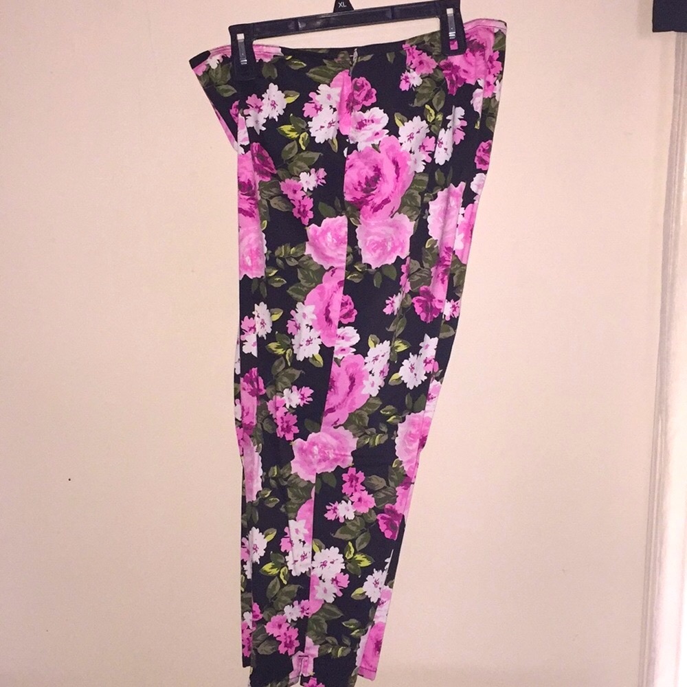 St. John's Bay Pink Floral Ankle Pants - Picture 2 of 8